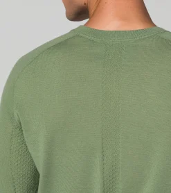 Evoknit® V-Neck Pullover