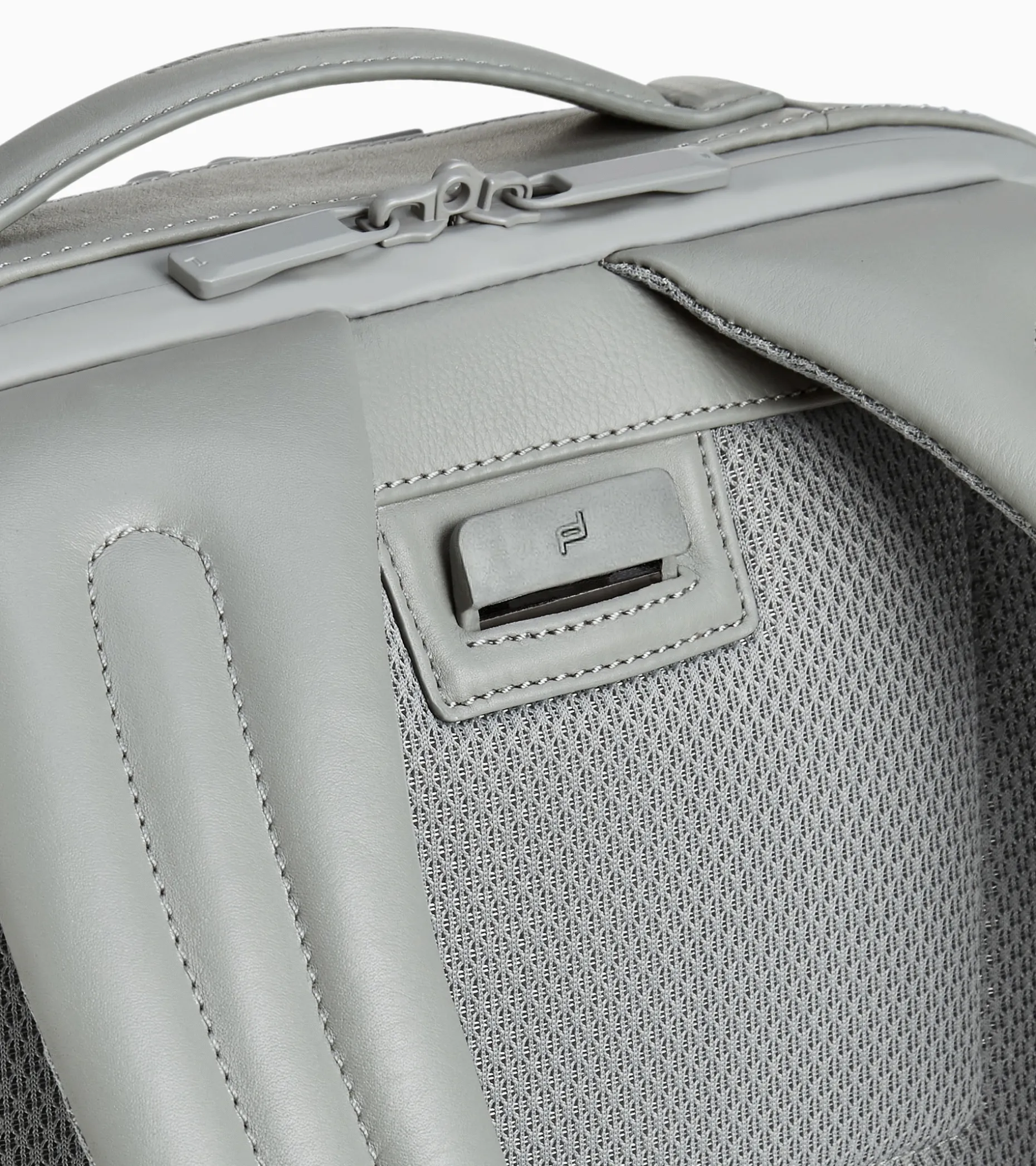Roadster Leather Backpack S1